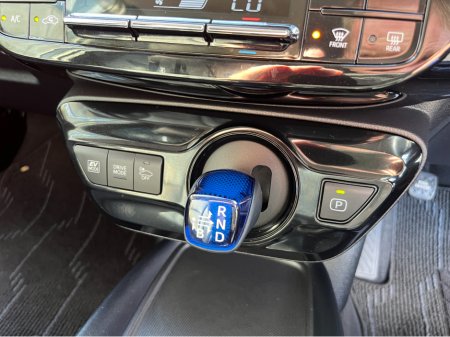2020 Toyota Prius - photo 16