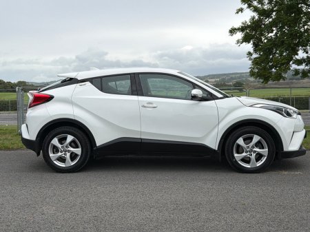 2017 Toyota C-HR - photo 2