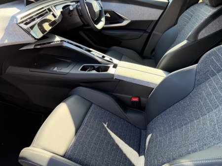 2025 Peugeot 3008 - photo 8