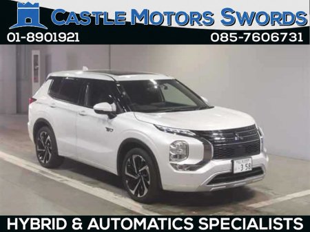2022 Mitsubishi Outlander 2.4 HYBRID 7 SEATER SUN ROOF