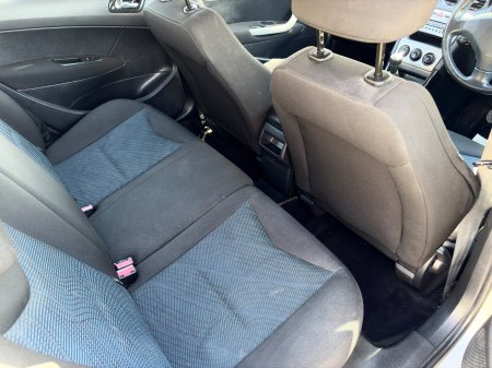 2011 Peugeot 308 - photo 9