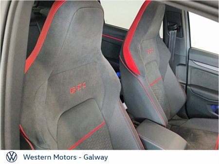 2025 Volkswagen Golf - photo 25