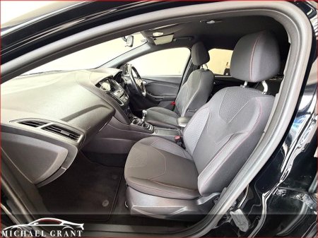 2018 Ford Focus - photo 15