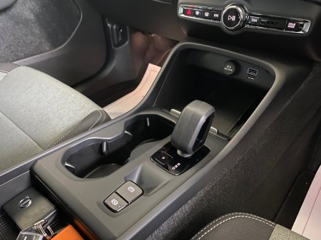 2022 Volvo XC40 - photo 14