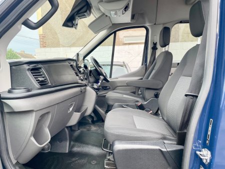 2020 Ford Transit - photo 21