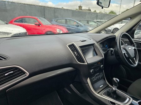2016 Ford Galaxy - photo 14