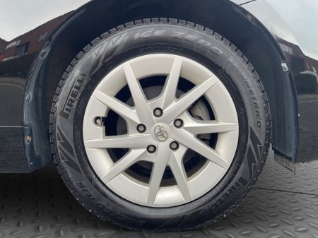 2013 Toyota Prius - photo 13