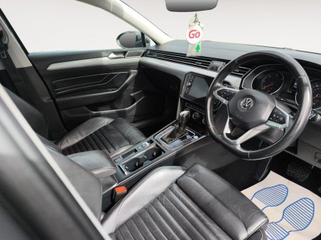 2020 Volkswagen Passat - photo 13