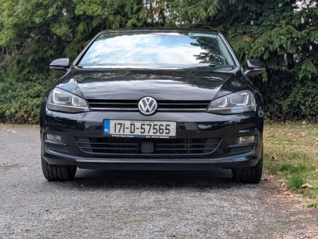 2017 Volkswagen Golf - photo 2