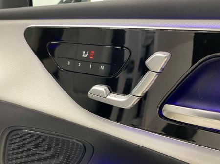 2025 Mercedes-Benz GLC - photo 20