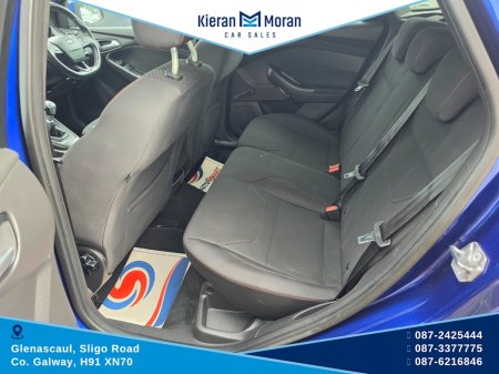 2017 Ford Focus - photo 17