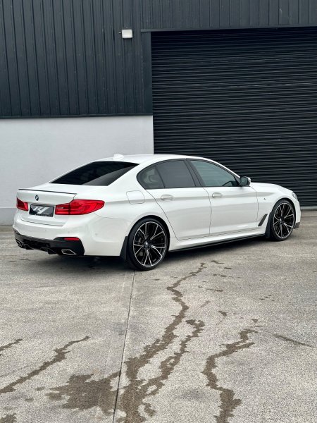 2017 BMW 5-Series - photo 12