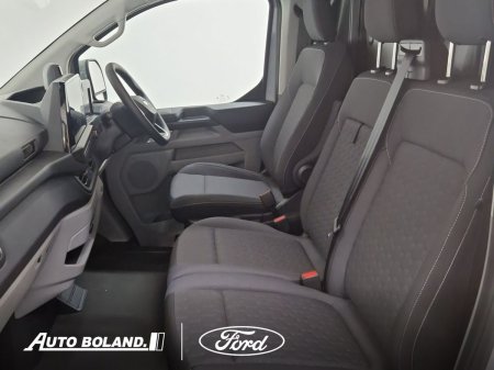 2026 Ford Transit Custom - photo 16