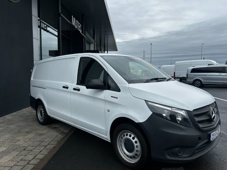 2025 Mercedes-Benz Vito - photo 3