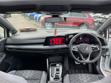 2024 Volkswagen Golf - photo 14