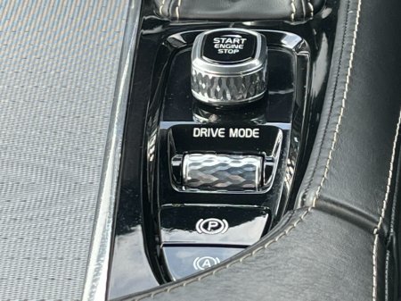 2018 Volvo V90 - photo 17