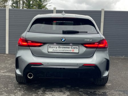 2024 BMW 1-Series - photo 8