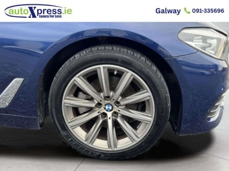 2017 BMW 5-Series - photo 25