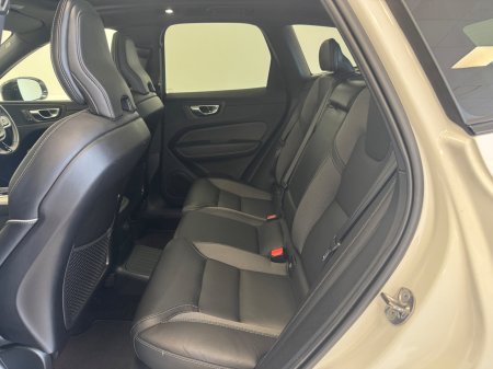 2022 Volvo XC60 - photo 9
