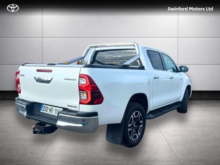 2023 Toyota Hilux - photo 2