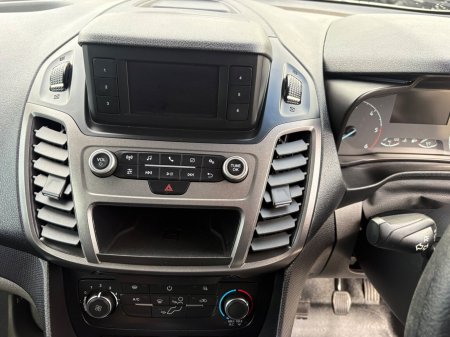 2019 Ford Transit - photo 13
