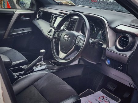 2016 Toyota RAV4 - photo 19