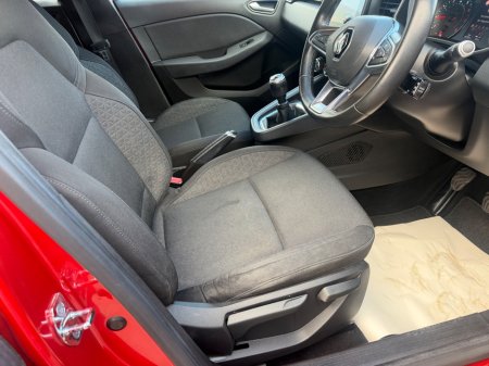 2020 Renault Clio - photo 9