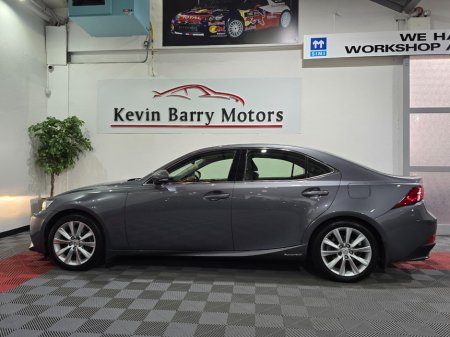 2016 Lexus IS - photo 5