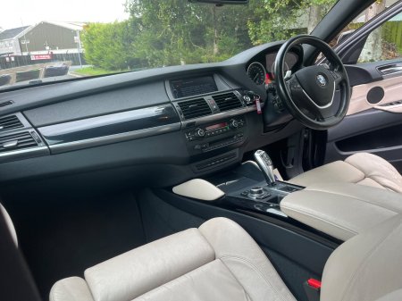 2011 BMW X6 - photo 14
