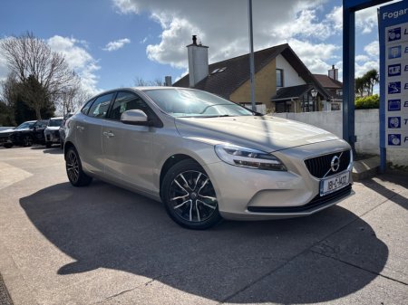 2018 Volvo V40 - photo 2