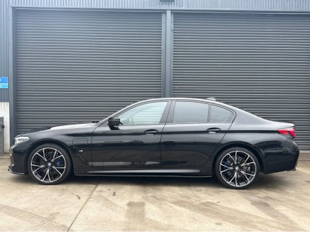 2021 BMW 5-Series - photo 4