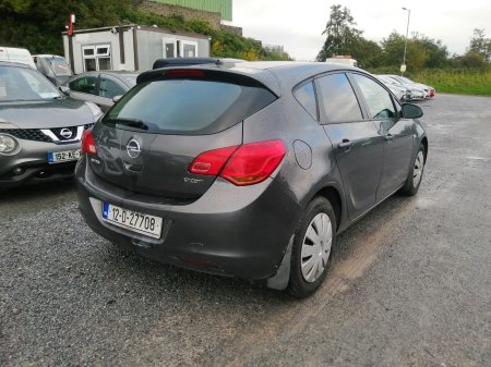 2012 Opel Astra - photo 3
