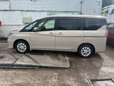 2017 Nissan Serena - photo 6
