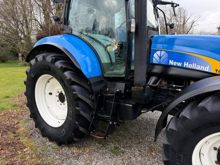 2009 New Holland T6080 - photo 6
