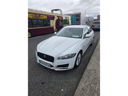 2017 Jaguar XF - photo 12