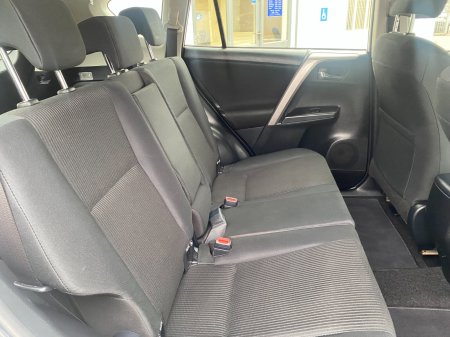 2018 Toyota RAV4 - photo 11