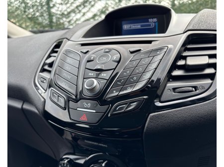 2016 Ford Fiesta - photo 13