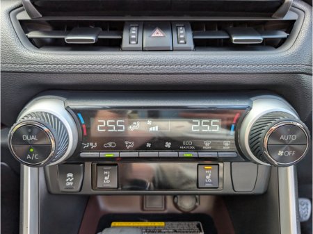2019 Toyota RAV4 - photo 18