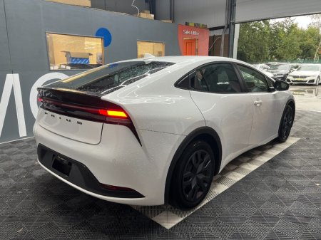 2025 Toyota Prius - photo 3