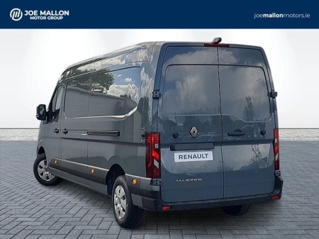 2026 Renault Master - photo 2