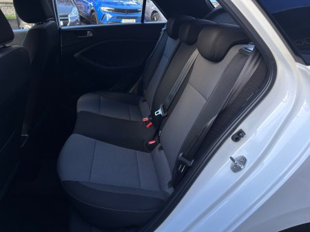 2018 Hyundai i20 - photo 23