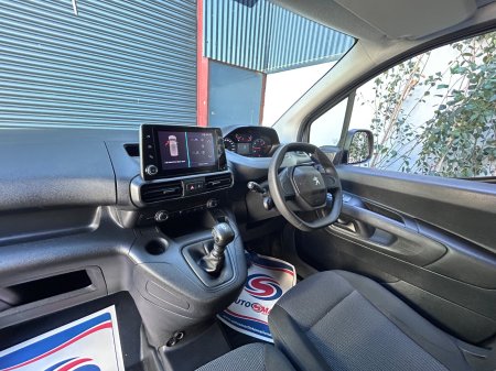 2024 Peugeot Partner - photo 12