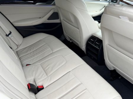 2019 BMW 5-Series - photo 6