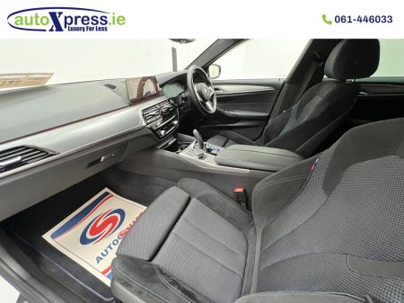 2020 BMW 5-Series - photo 14