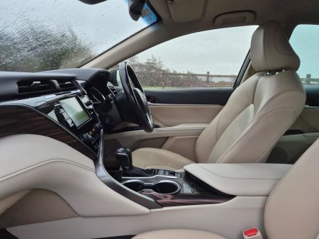 2020 Toyota Camry - photo 26