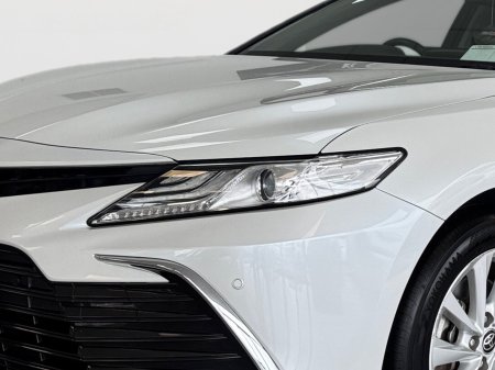 2021 Toyota Camry - photo 9