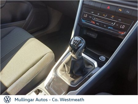 2025 Volkswagen T-Roc - photo 9