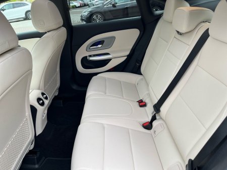 2026 Mercedes-Benz CLA - photo 4