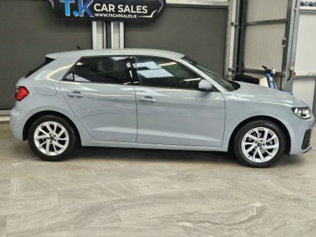 2024 Audi A1 - photo 2