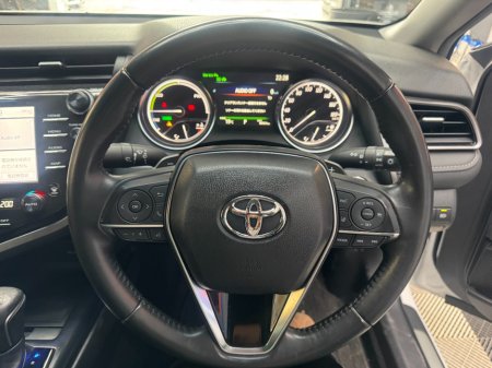 2021 Toyota Camry - photo 9